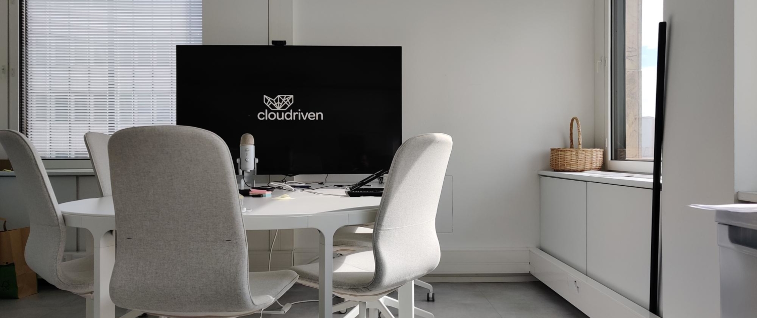 Cloudriven Meeting Room
